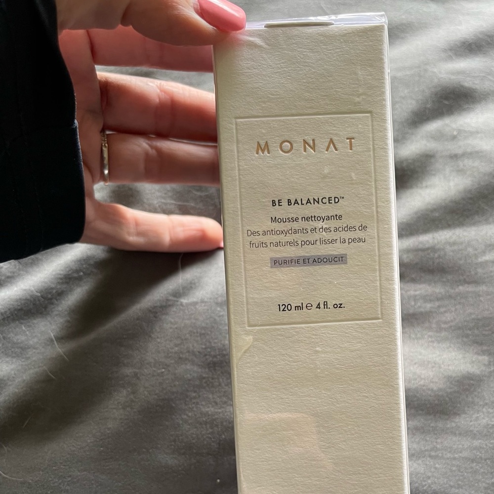 BRAND NEW IN PACKAGE. Monat BeBalanced Cleanser